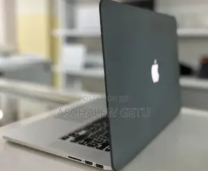 Photo - New Laptop Apple MacBook 2015 16GB Intel Core I7 SSD 256GB