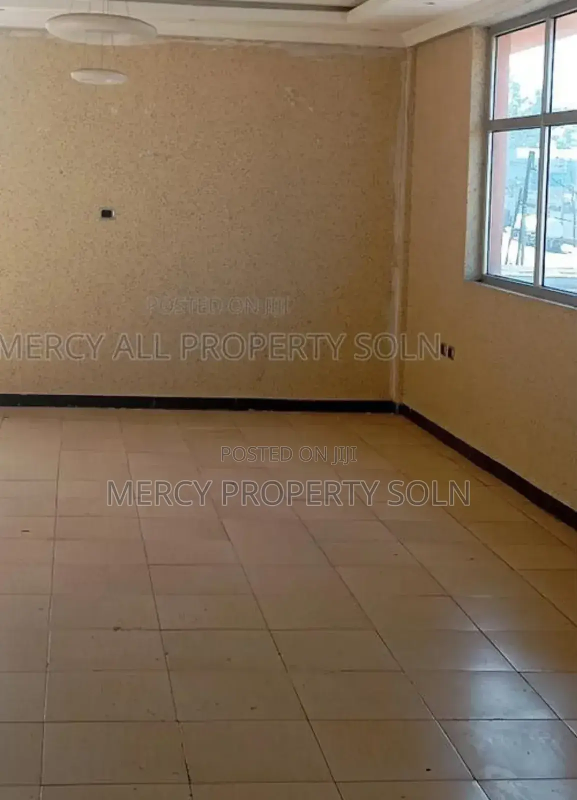 Warehouse for Rent // የሚከራይ መጋዘን