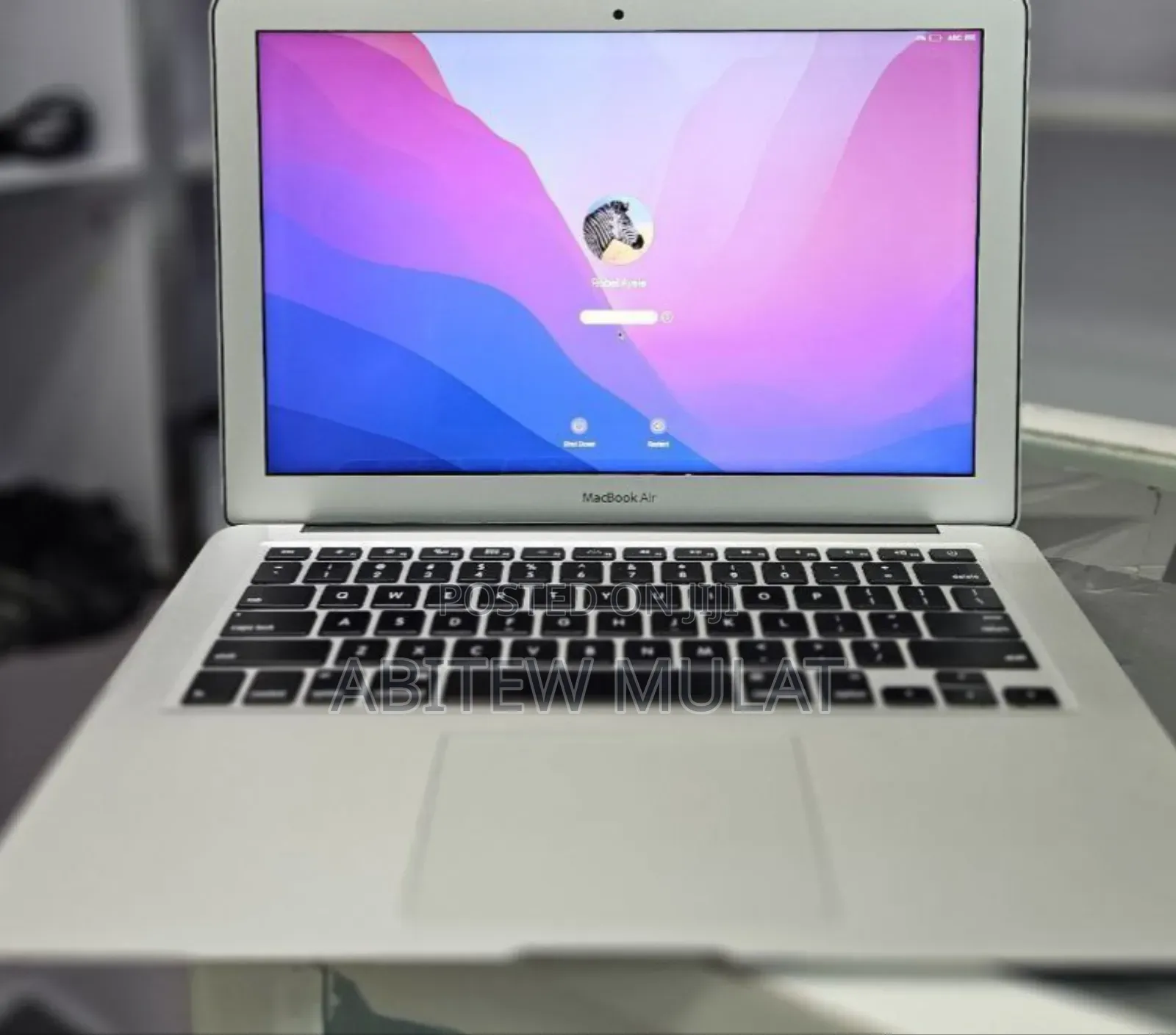 New Laptop Apple MacBook Air 2017 8GB Intel Core I5 SSD 128GB