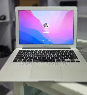 Photo - New Laptop Apple MacBook Pro 2017 8GB Intel Core I5 SSD 128GB