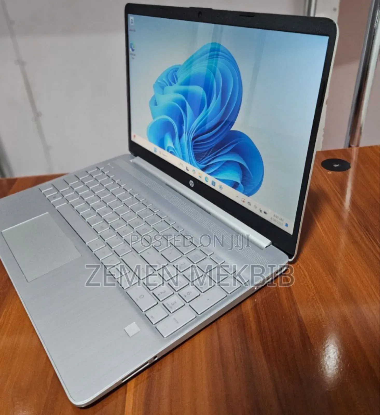 New Laptop HP Stream Notebook 8GB Intel Core I7 SSD 512GB