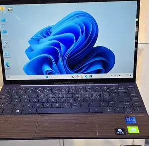 New Laptop HP 8GB Intel Core I7 SSD 512GB