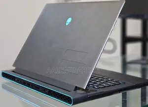 New Laptop Alienware M17x R2 16GB Intel Core I7 SSD 1T