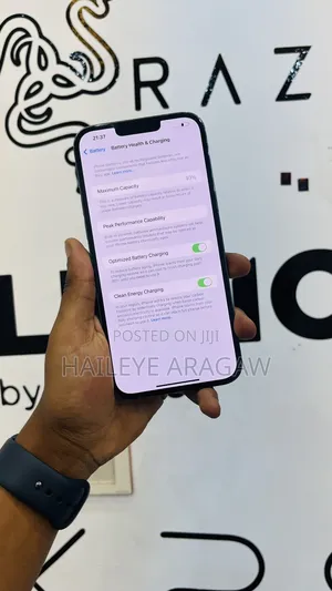 Photo - New Apple iPhone 13 Pro Max 256 GB Blue