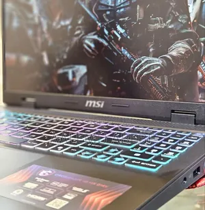 New Laptop MSI Crosshair 17 16GB Intel Core I7 SSD 1T