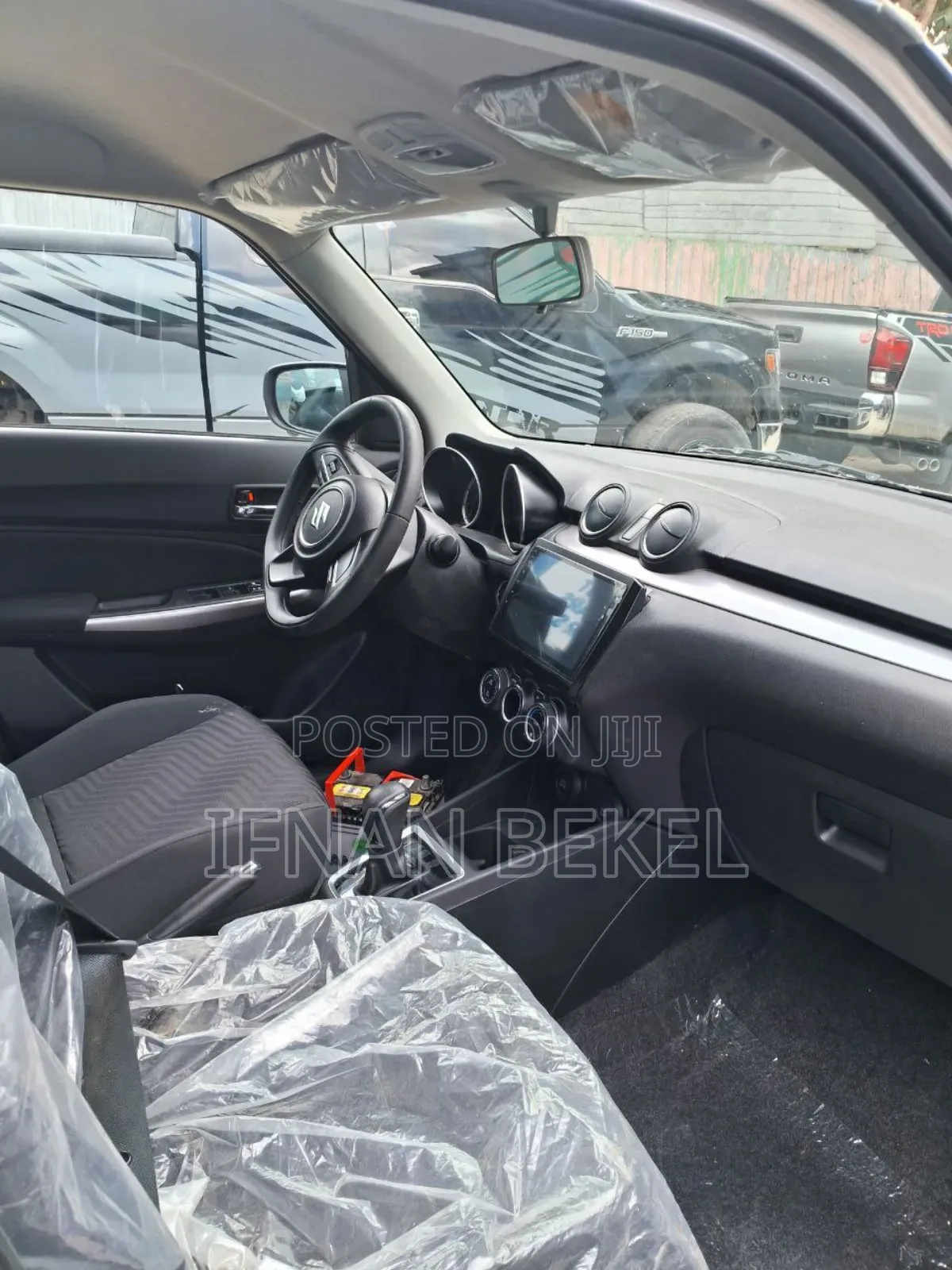 New Suzuki Swift 2022 Gray