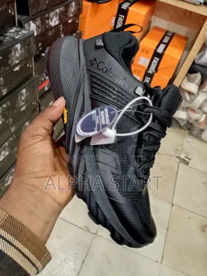 Photo - Colombia Blake High Smooth Water Proof Sneakers Made in Viet