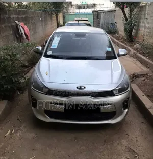 Photo - Kia Rio 2018 Silver