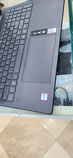 New Laptop Lenovo Yoga 7i 16GB Intel Core I7 SSD 1T