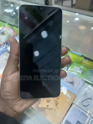 Photo - New Samsung Galaxy A05 128 GB White