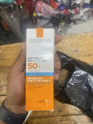 Photo - La Roche-Posay Sunscreen Crème Hydratante SPF 50+
