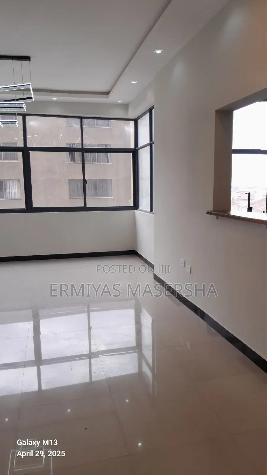 Furnished 3bdrm Apartment in ኖህ, Yeka for sale