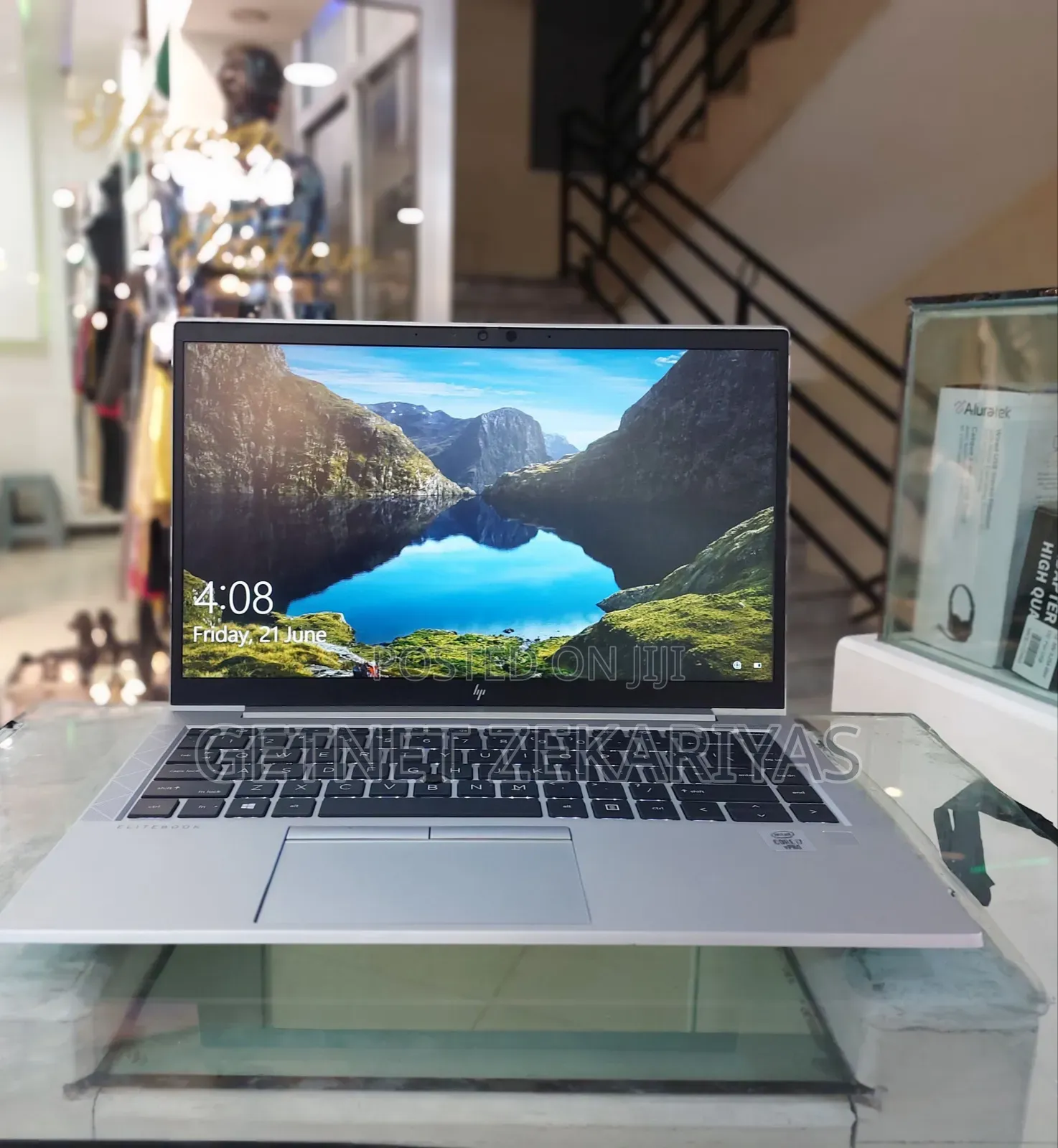 New Laptop HP EliteBook 830 G7 16GB Intel Core I7 SSD 512GB
