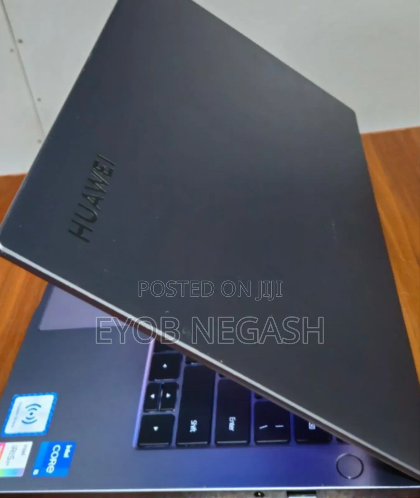 New Laptop Huawei MateBook HZ-W19 8GB Intel Core I5 SSD 512GB