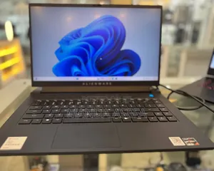 New Laptop Alienware M15 R3 16GB AMD Ryzen 7 SSD 512GB
