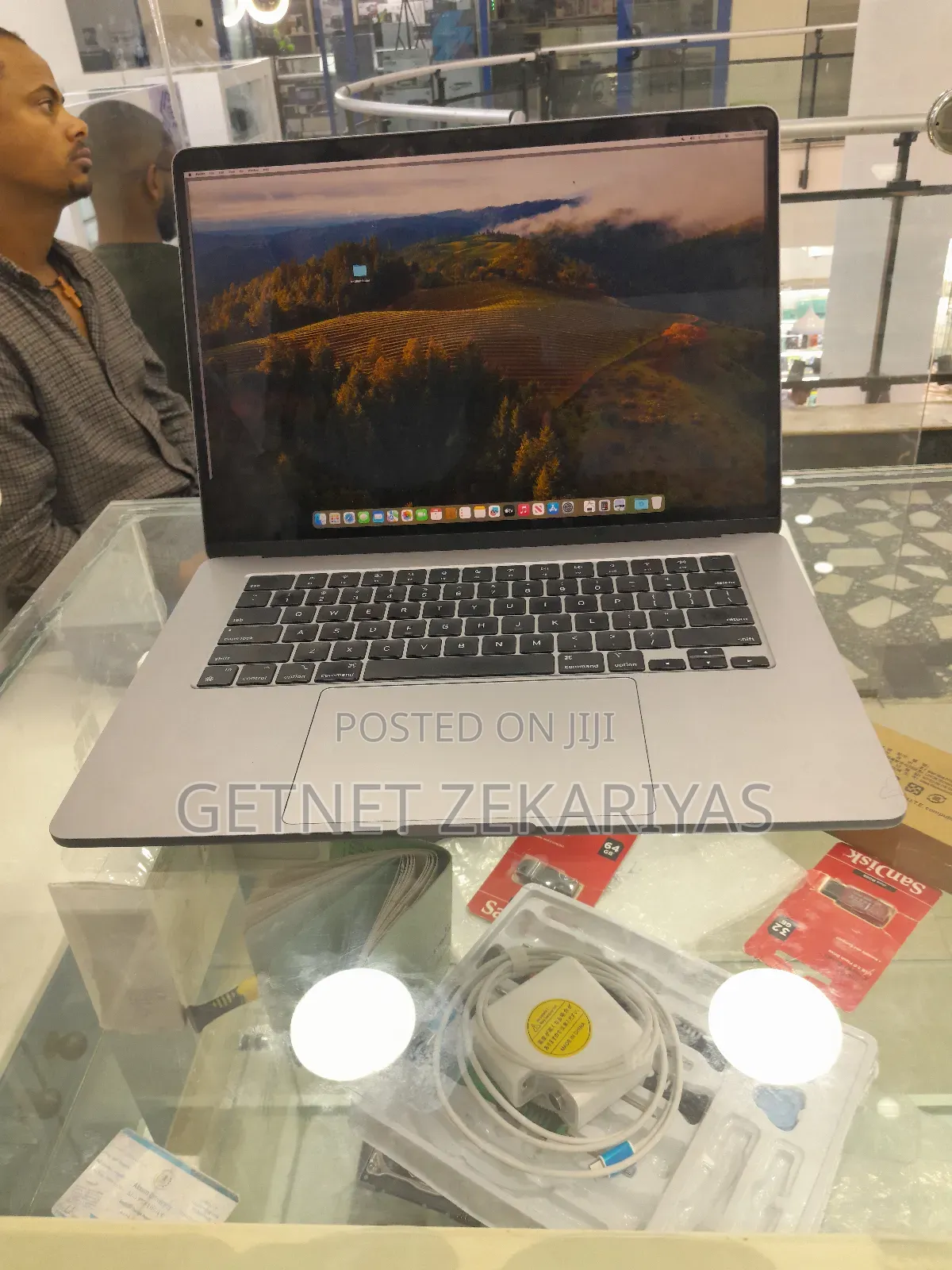 New Laptop Apple MacBook Air 8GB Apple M3 SSD 256GB