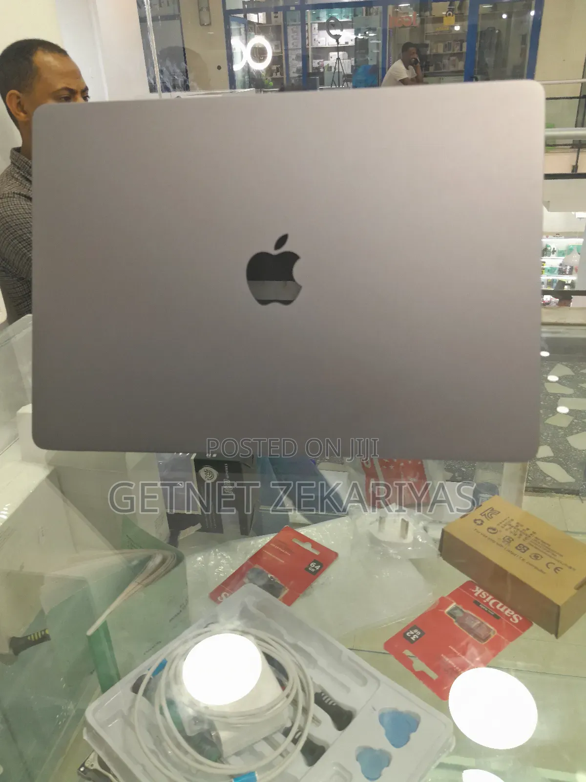 New Laptop Apple MacBook Air 8GB Apple M3 SSD 256GB