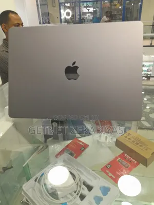 New Laptop Apple MacBook Air 8GB Apple M3 SSD 256GB