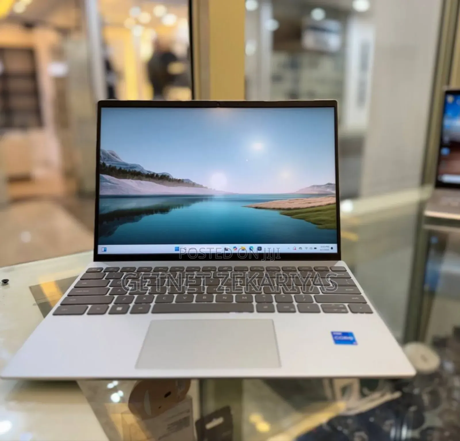 New Laptop Dell Inspiron 13 1318 16GB Intel Core I5 SSD 512GB