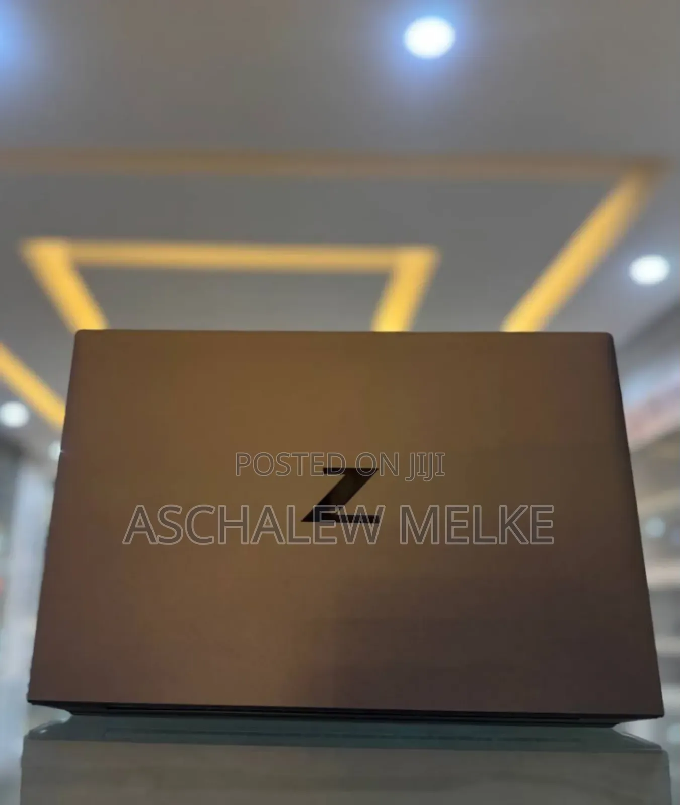 New Laptop HP ZBook Firefly G8 16GB Intel Core I7 SSD 1T