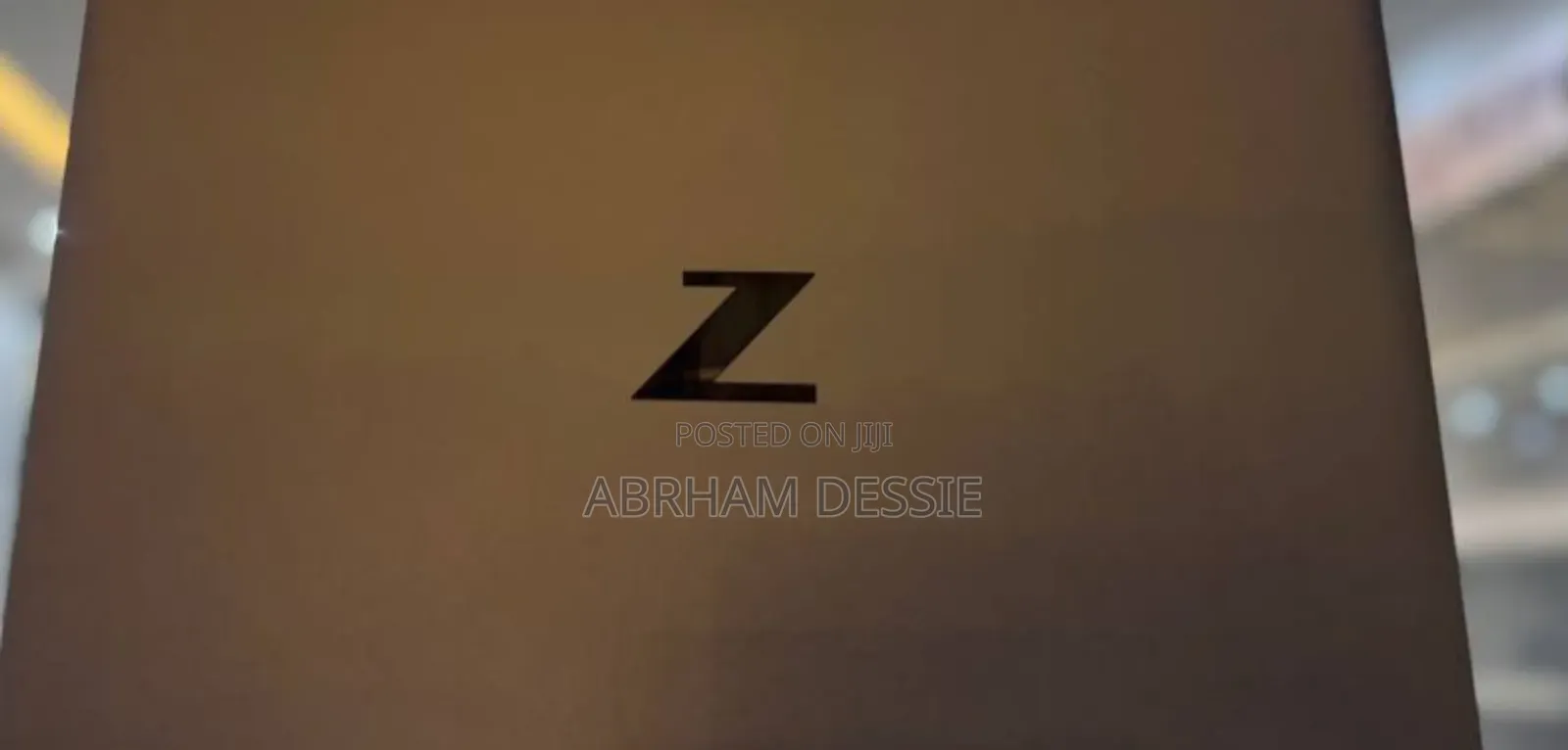 New Laptop HP ZBook Firefly G8 16GB Intel Core I7 SSD 1T