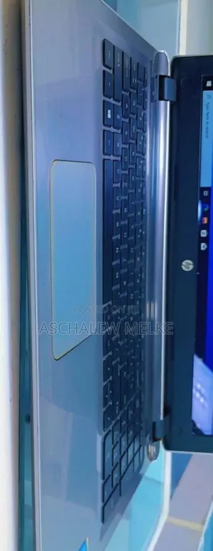 New Laptop HP Pavilion 15 8GB Intel Core I5 HDD 1T