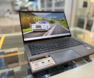 New Laptop HP ZBook Firefly G8 16GB Intel Core I7 SSD 512GB