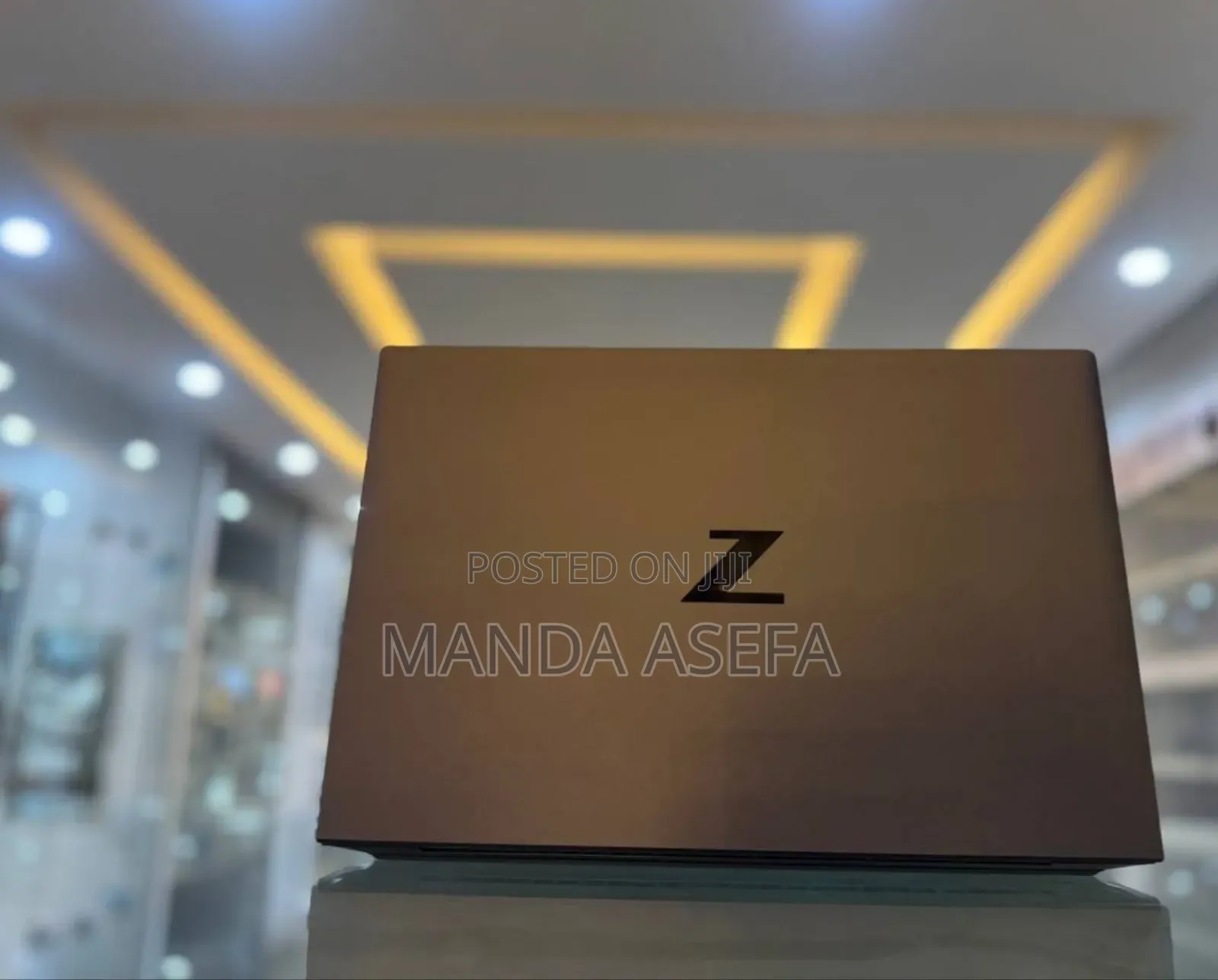 New Laptop HP ZBook Firefly G8 16GB Intel Core I7 SSD 512GB