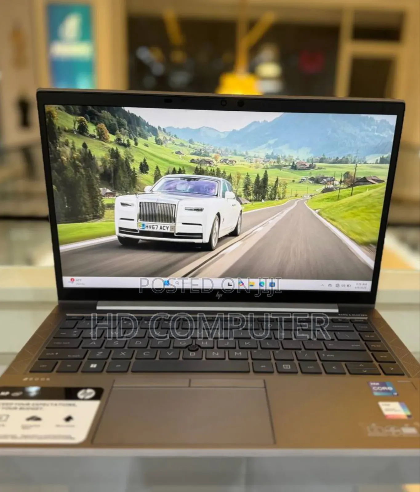 New Laptop HP ZBook Firefly G8 16GB Intel Core I7 SSD 1T