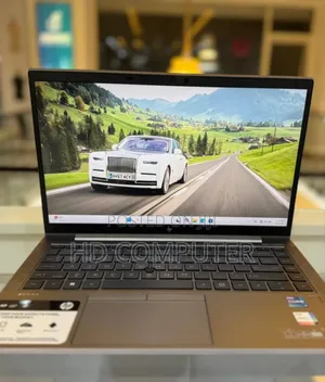 New Laptop HP ZBook Firefly G8 16GB Intel Core I7 SSD 1T