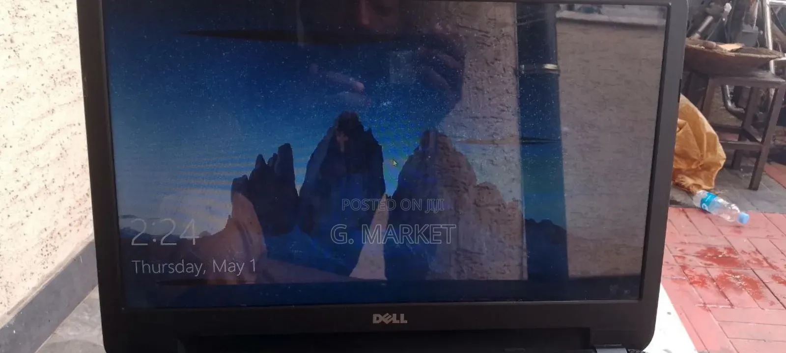 Dell Laptop Model P28f