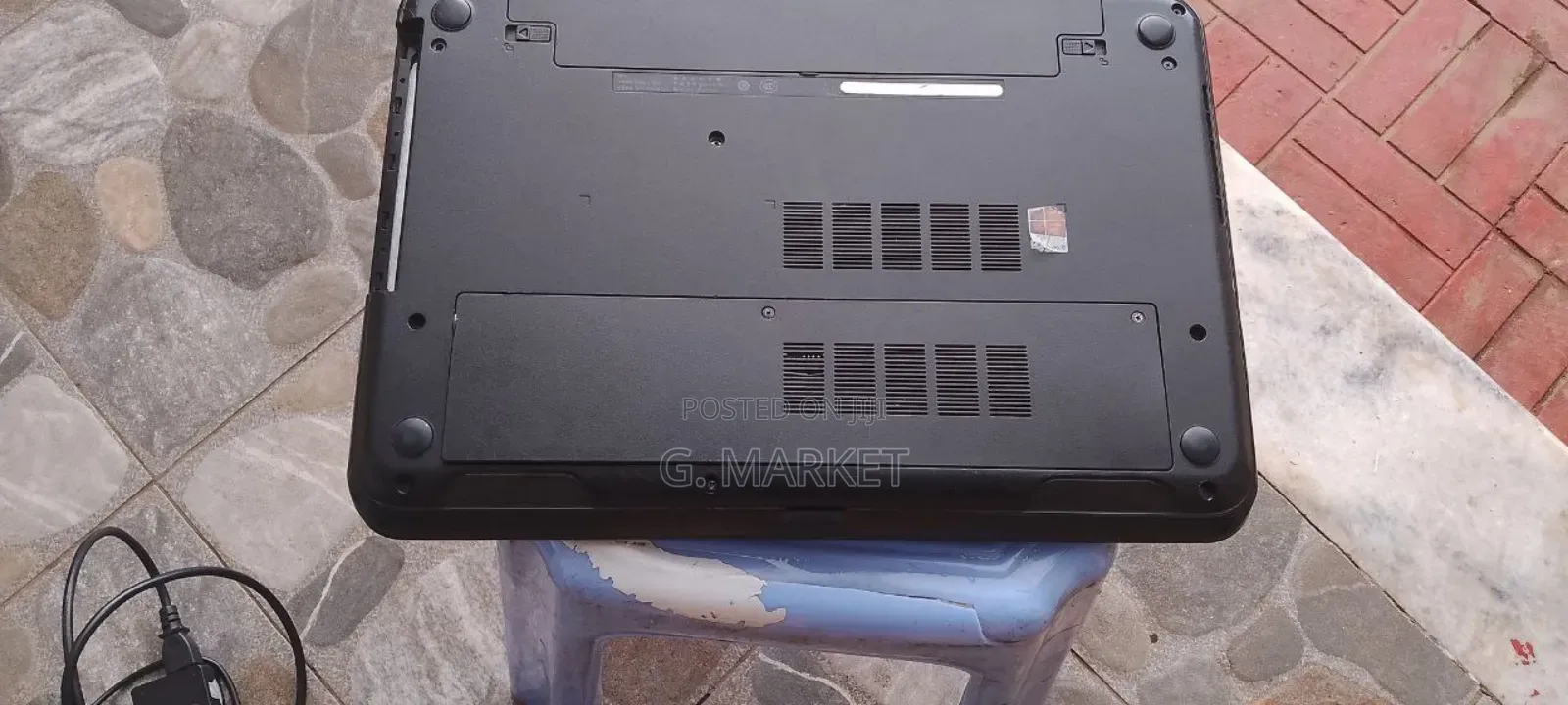 Dell Laptop Model P28f