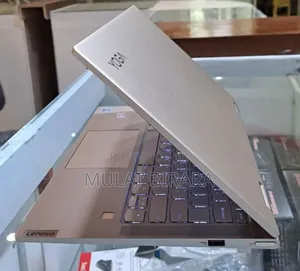 New Laptop Lenovo Yoga C740 8GB Intel Core I5 SSD 512GB