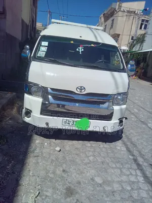 Photo - Toyota HiAce 2015 White