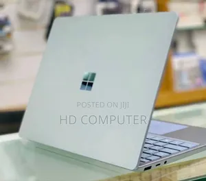 New Laptop 8GB Intel Core I5 SSD 256GB