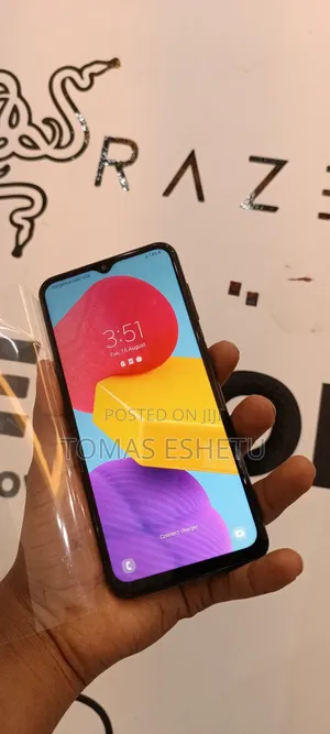 New Samsung Galaxy M13 64 GB Gray