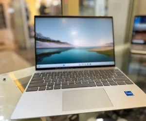 New Laptop Dell 16GB Intel Core I7 SSD 512GB