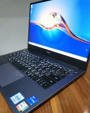 New Laptop Huawei MateBook 13 WRT-W29E 8GB Intel Core I5 SSD 512GB