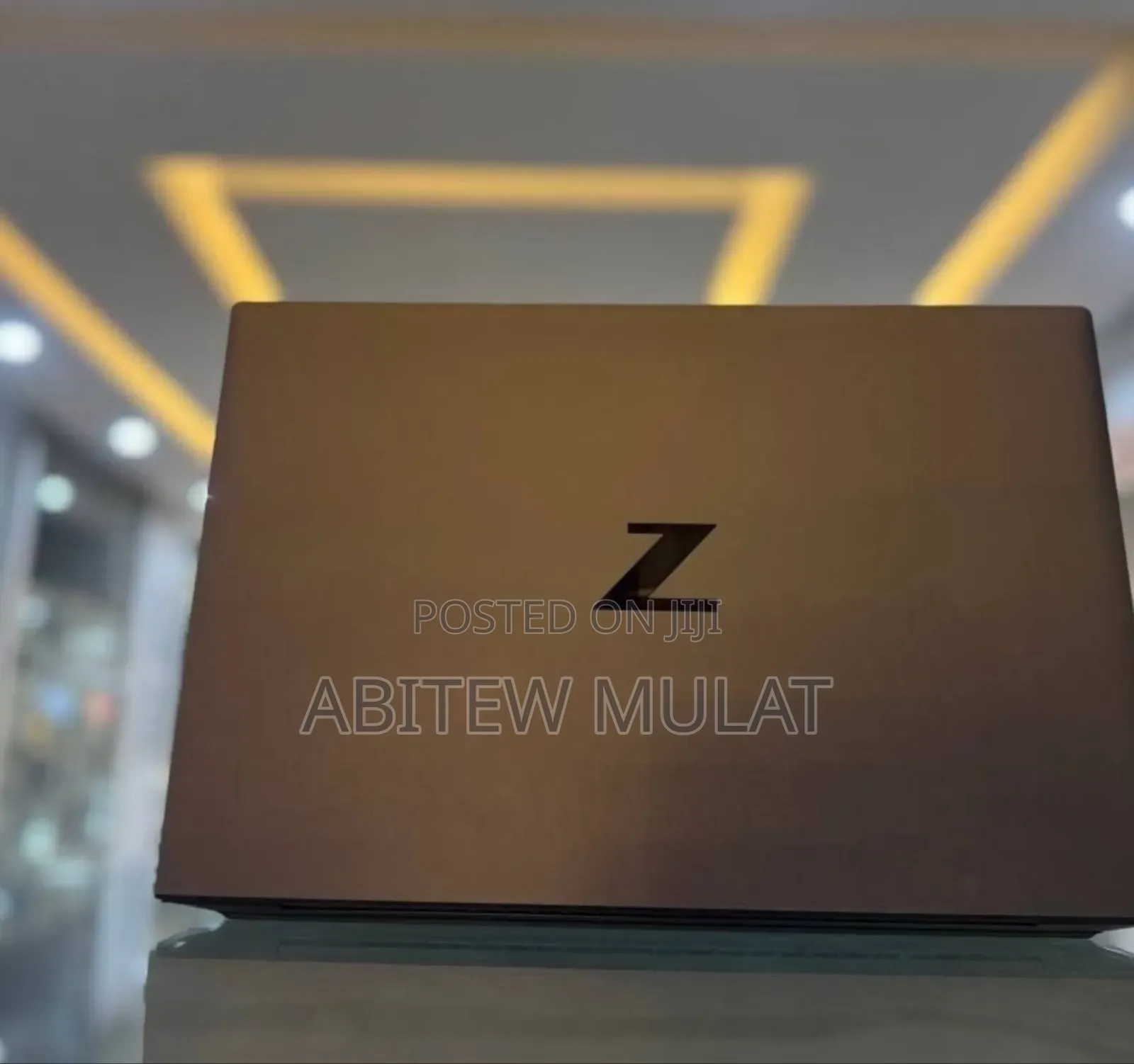 New Laptop HP ZBook Firefly G8 16GB Intel Core I7 SSD 1T