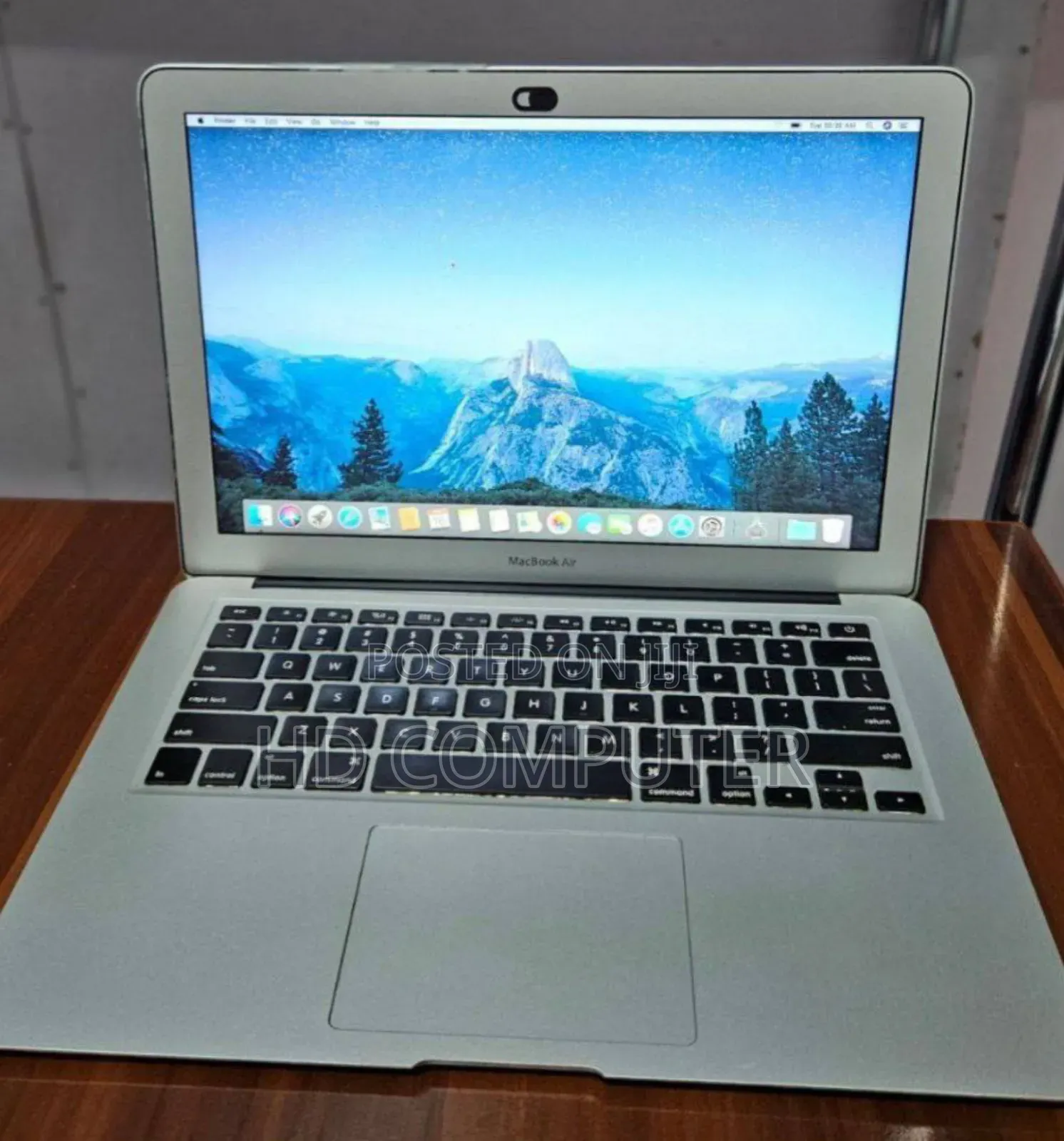 New Laptop Apple MacBook Air 2017 8GB Intel Core I5 SSD 128GB