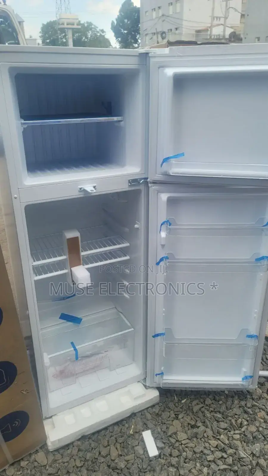 Ellegance 270 Refrigerator