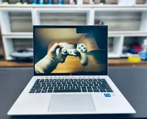 New Laptop HP EliteBook 840 10 16GB Intel Core I7 SSD 1T