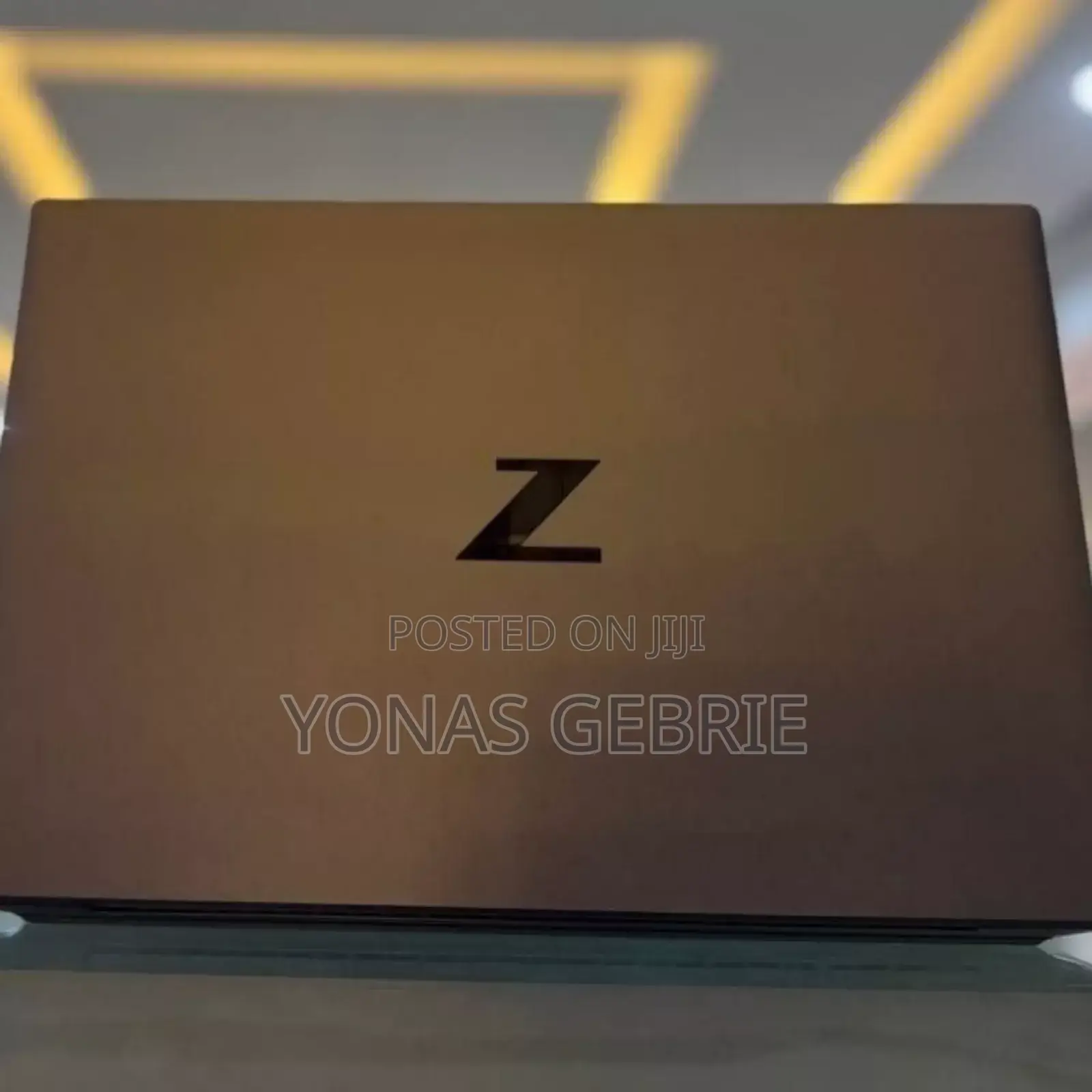 New Laptop HP ZBook Firefly G8 16GB Intel Core I7 SSD 1T