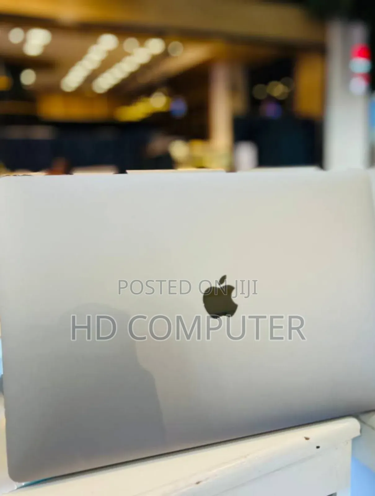 New Laptop Apple MacBook Pro 2018 16GB Intel Core I9 SSD 512GB