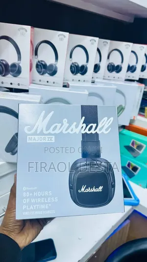 Photo - Marshall Headphone 
80+ Hours 
Play Time
