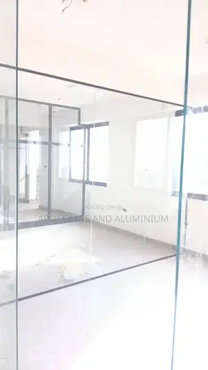 Tempereb Glass 10mm ቴምፐረድ ማስታወት