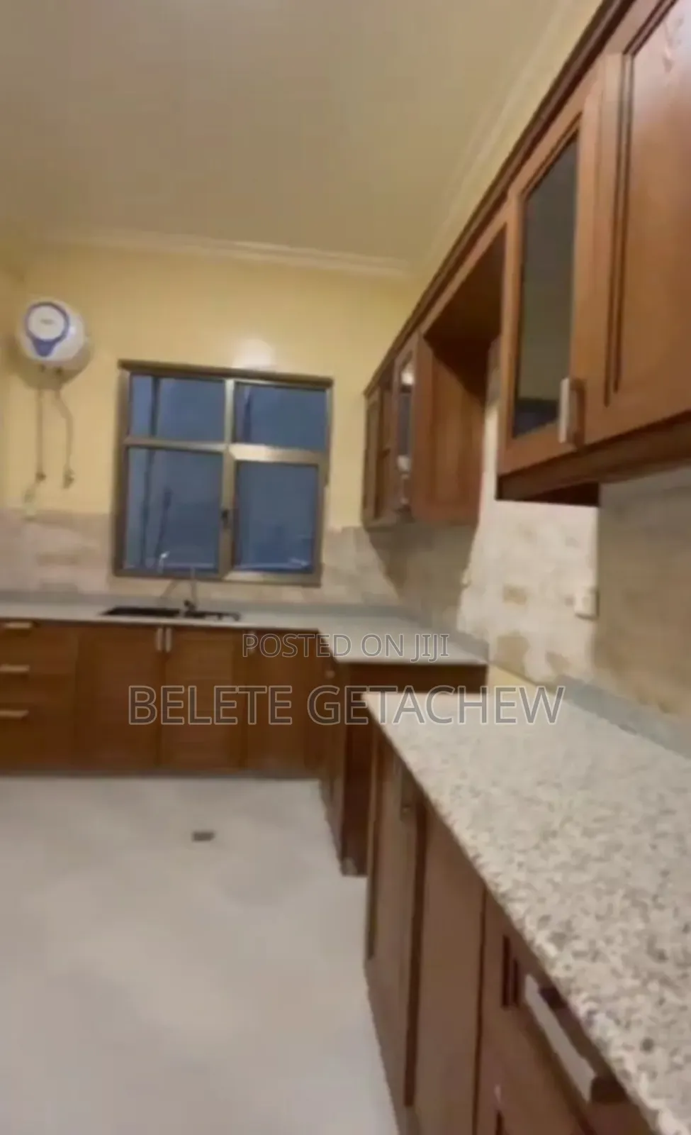 4bdrm Apartment in Cmc Yetebaberut,, Bole for sale