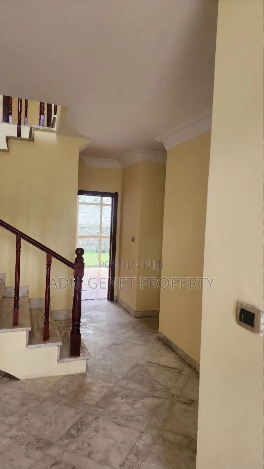Furnished 6bdrm Duplex in ሲሲዲ, Yeka for sale