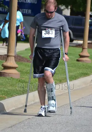 Axillary Crutches Bilateral for Leg Injury Crutches New