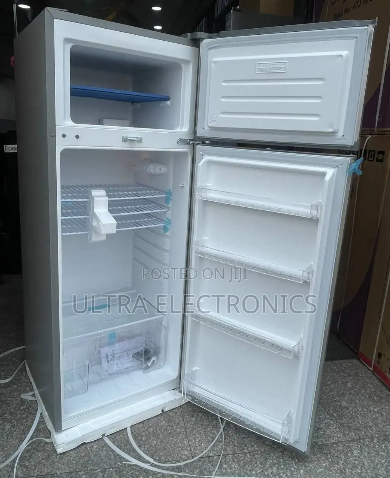 Boss Refrigerator 350l